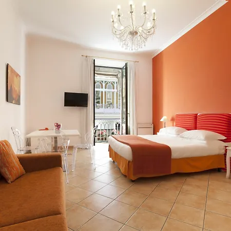 Konukevi Casa Sorrentina 4*